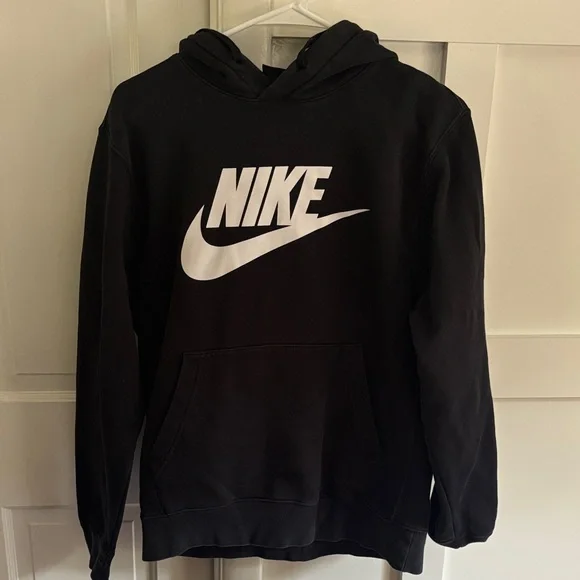 Nike Men's classic Black Pullover Hoodie medium - Picture 1 of 5